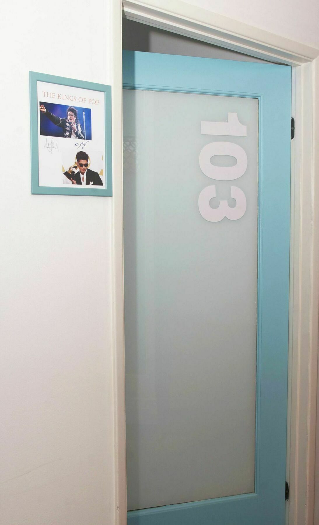 Time Zone Hostel